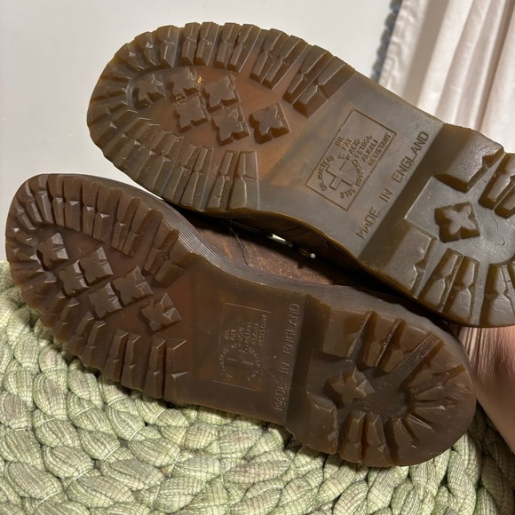 Dr. Martens 1561 VTG Brown Leather 4 Eye England Made Lace Up Oxford Shoes - Picture 6 of 8